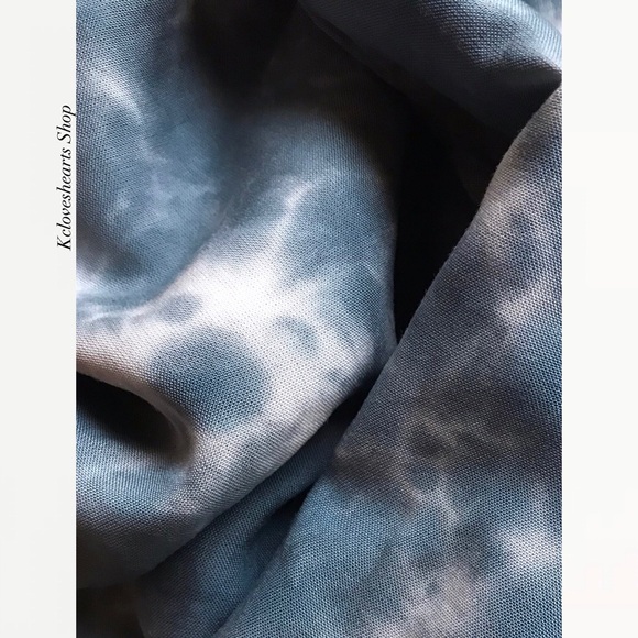 Oversized Tie Dye Cover Up - Picture 6 of 7